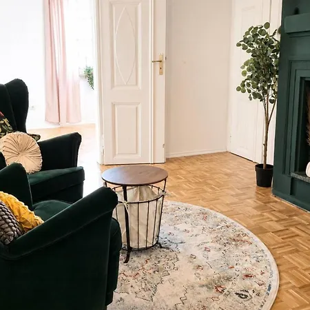 Spacious 120m In Center Appartement *